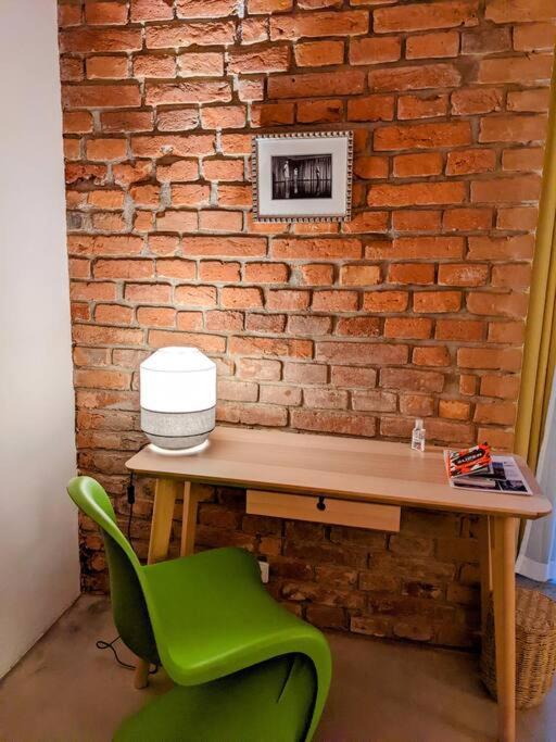 Romantic And Atypical Apartments In Prague'S Montmartre Exterior photo
