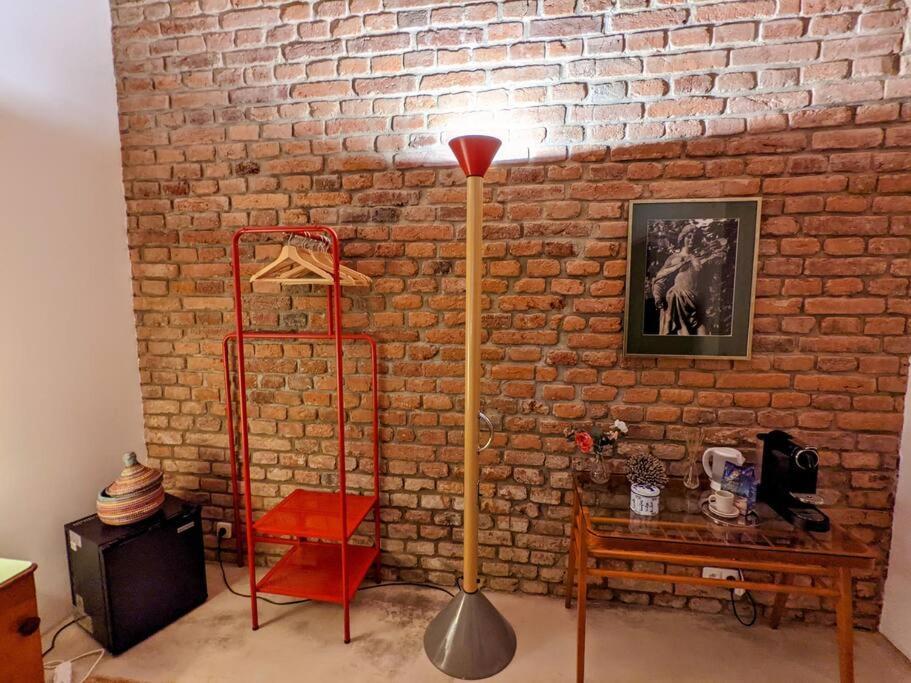 Romantic And Atypical Apartments In Prague'S Montmartre Exterior photo